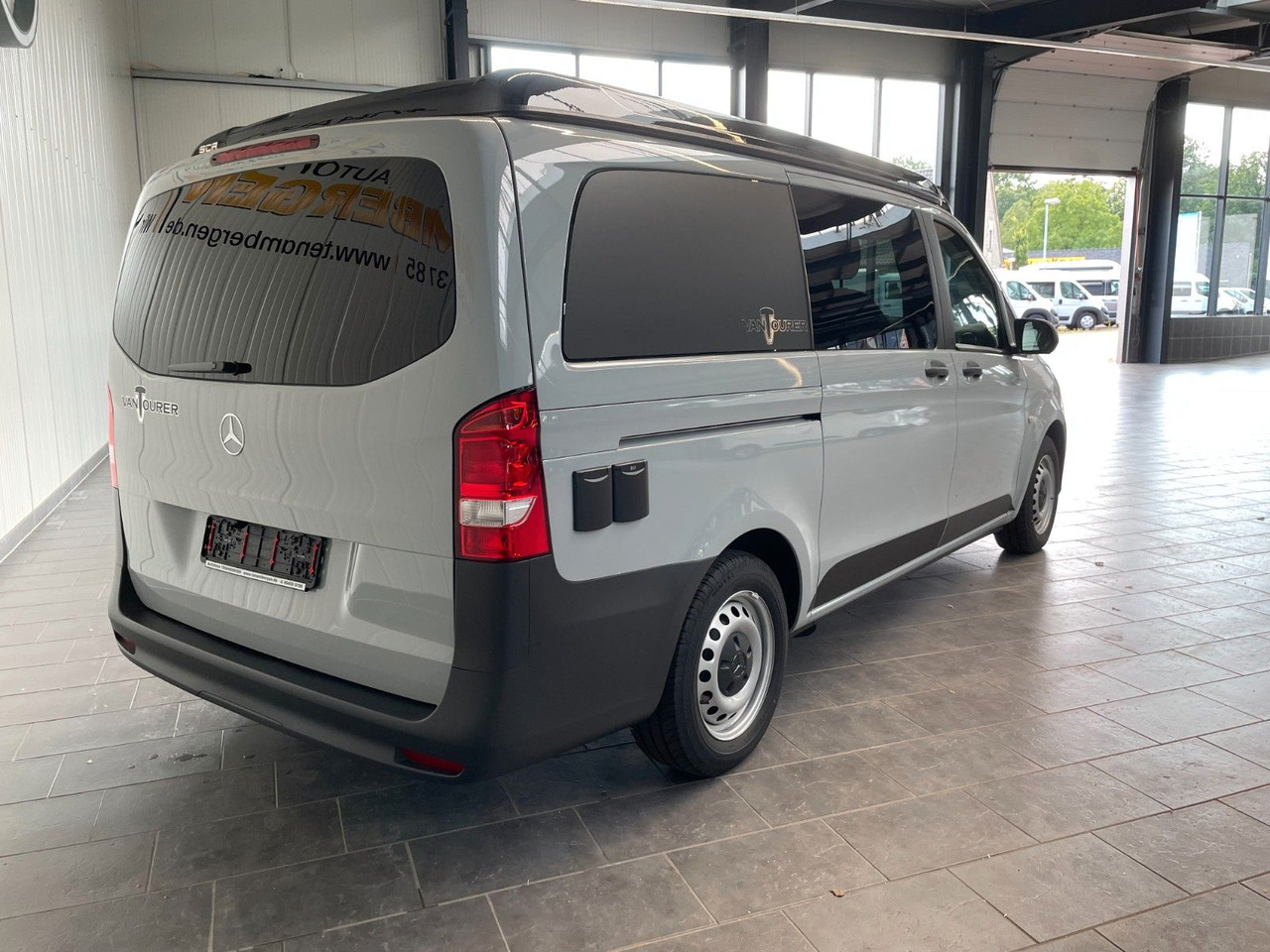Mercedes-Benz Vito VanTourer Urban "Comfort" Camper Küche AHK - Obytný van: obrázok 5 Mercedes-Benz Vito VanTourer Urban "Comfort" Camper Küche AHK - Obytný van: obrázok 5