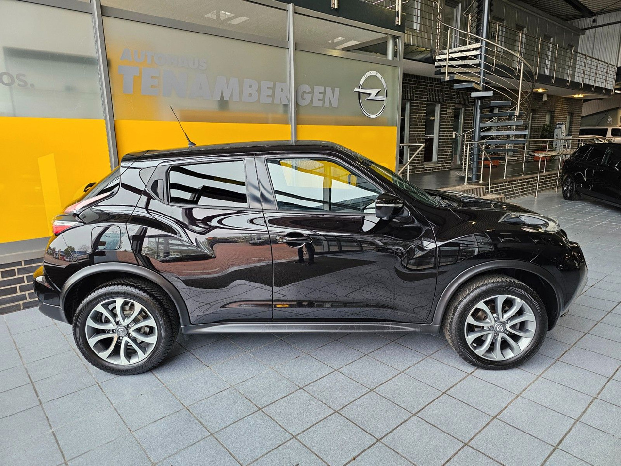 Nissan Juke 1.2 DIG-T 360 / Navi / Ganzjahresreifen - SUV: obrázok 3 Nissan Juke 1.2 DIG-T 360 / Navi / Ganzjahresreifen - SUV: obrázok 3