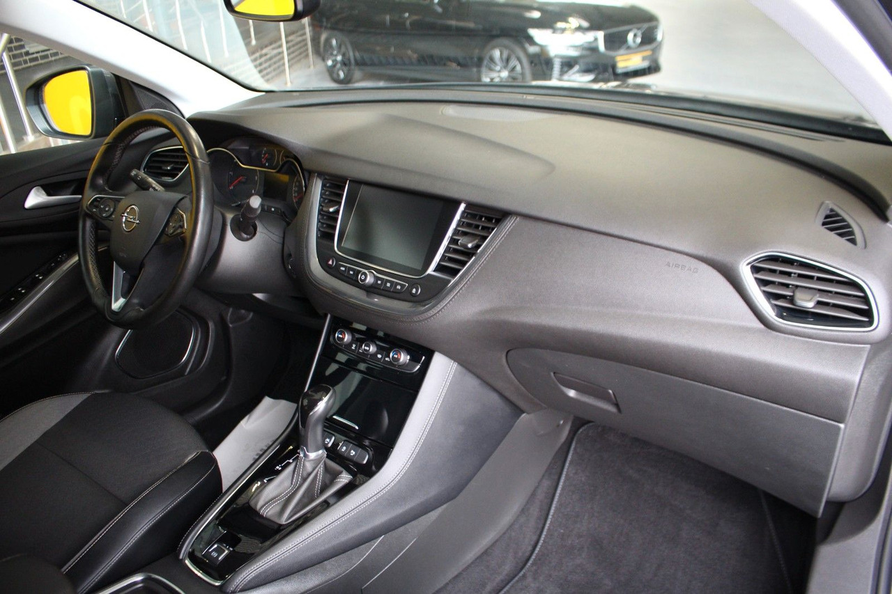 Opel Grandland X Innovation AT-8 Navi Kamera LED AHK - SUV: obrázok 4 Opel Grandland X Innovation AT-8 Navi Kamera LED AHK - SUV: obrázok 4