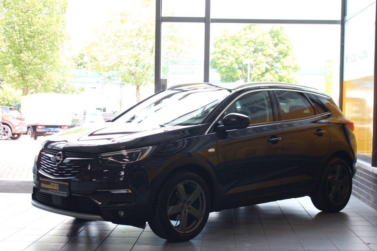 Opel Grandland X Ultimate Leder Navi Sitzlüftung AHK - SUV: obrázok 4 Opel Grandland X Ultimate Leder Navi Sitzlüftung AHK - SUV: obrázok 4