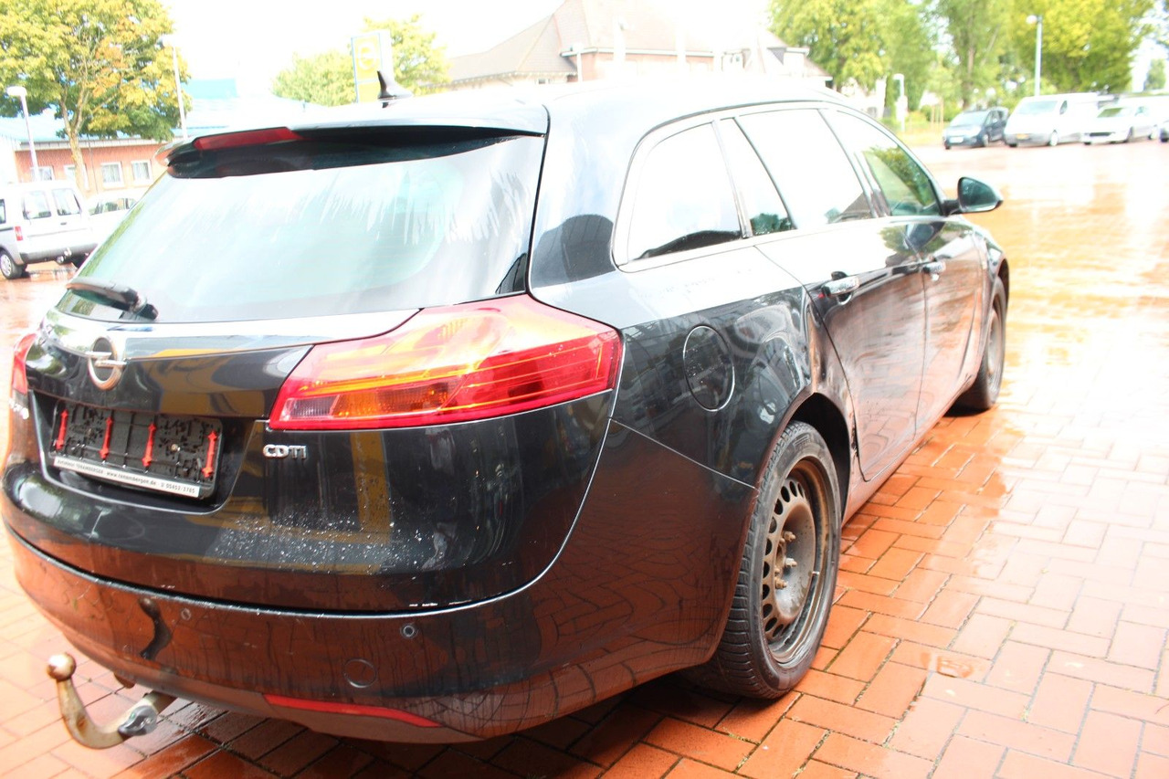 Opel Insignia A Sports Tourer Innovation - Kombi: obrázok 5 Opel Insignia A Sports Tourer Innovation - Kombi: obrázok 5