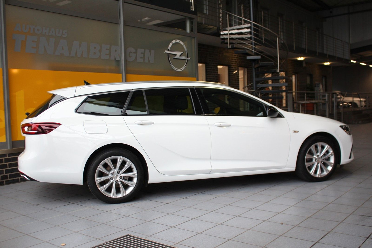 Opel Insignia  Elegance DAB Navi Head Up LED Kamera - Kombi: obrázok 3 Opel Insignia  Elegance DAB Navi Head Up LED Kamera - Kombi: obrázok 3