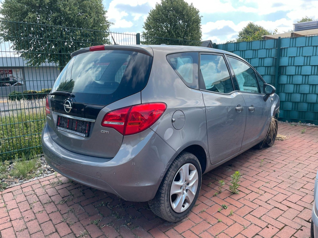 Opel Meriva B Edition - Mikrobus: obrázok 2 Opel Meriva B Edition - Mikrobus: obrázok 2