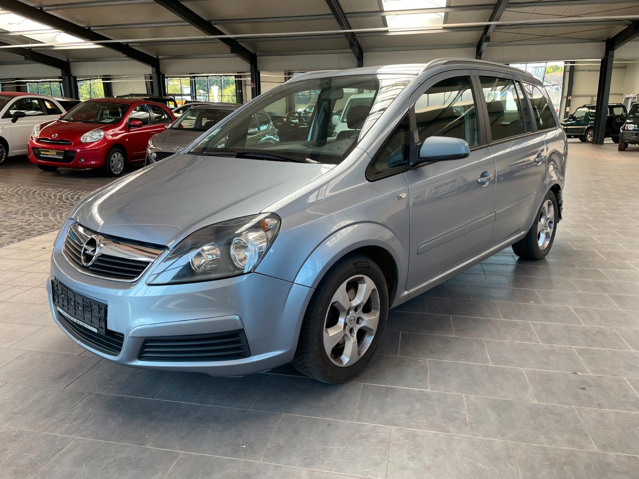 Opel Zafira B Edition - Mikrobus: obrázok 2 Opel Zafira B Edition - Mikrobus: obrázok 2