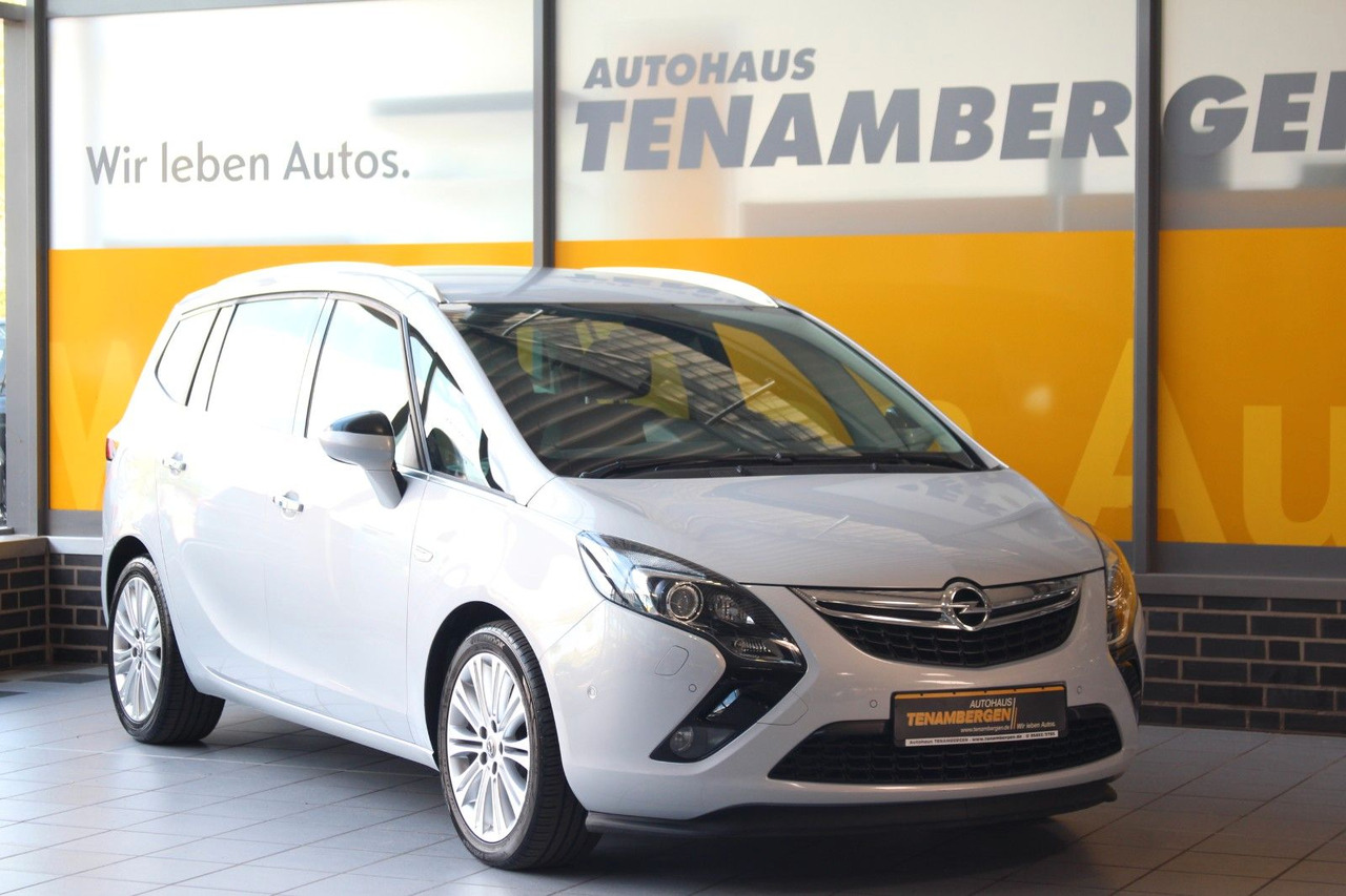 Opel Zafira Tourer Navi Innovation Bi Xenon Bluetooth - Mikrobus: obrázok 2 Opel Zafira Tourer Navi Innovation Bi Xenon Bluetooth - Mikrobus: obrázok 2
