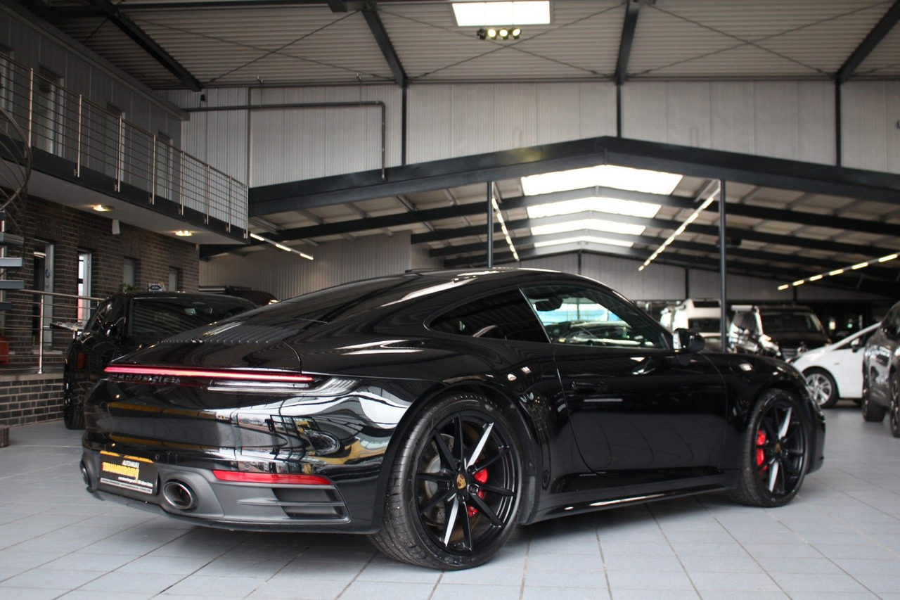 Porsche 992 Carrera 4S Sport-Chrono Matrix PZService neu - Coupe: obrázok 3 Porsche 992 Carrera 4S Sport-Chrono Matrix PZService neu - Coupe: obrázok 3