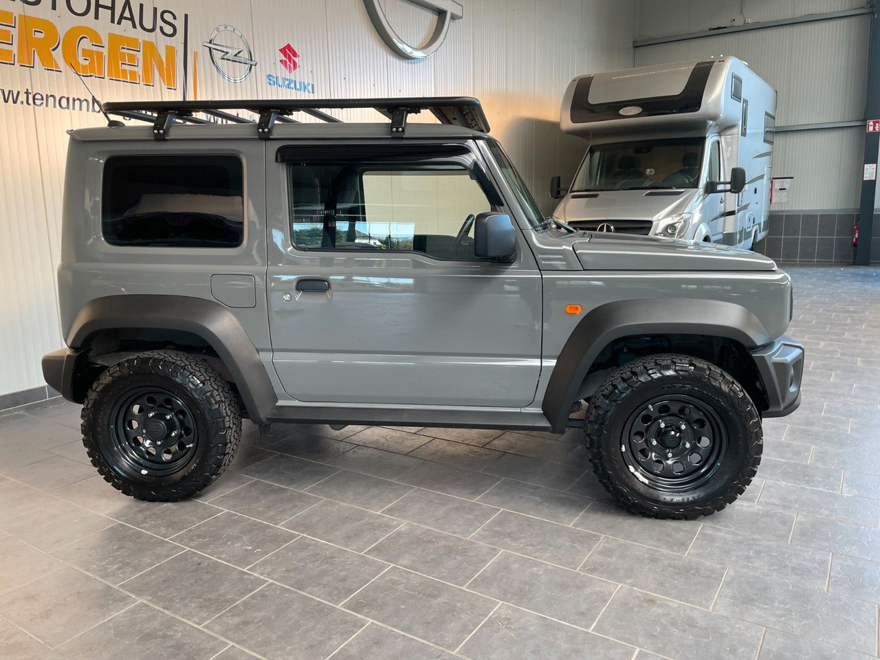 Suzuki Jimny Comfort AllGrip NFZ Dachgepäckträger - SUV: obrázok 2 Suzuki Jimny Comfort AllGrip NFZ Dachgepäckträger - SUV: obrázok 2