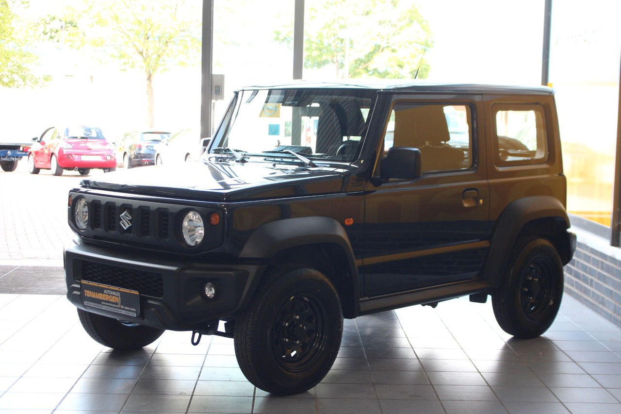 Suzuki Jimny zuschaltbarer Allradantrieb Allgrip - SUV: obrázok 4 Suzuki Jimny zuschaltbarer Allradantrieb Allgrip - SUV: obrázok 4