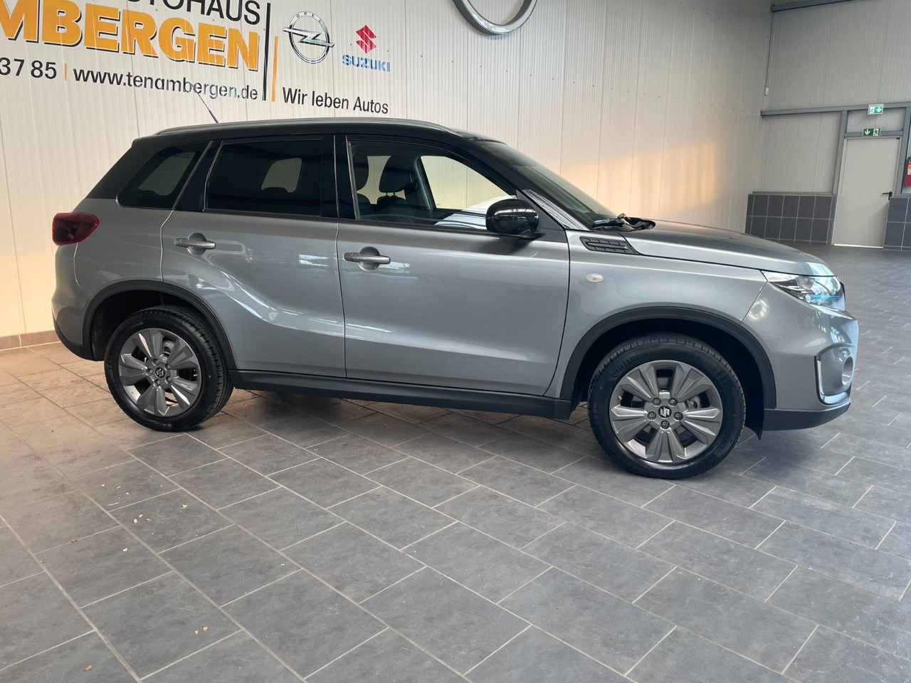 Suzuki Vitara 1.4 BOOSTERJET Hybrid Comfort Allgrip - SUV: obrázok 3 Suzuki Vitara 1.4 BOOSTERJET Hybrid Comfort Allgrip - SUV: obrázok 3