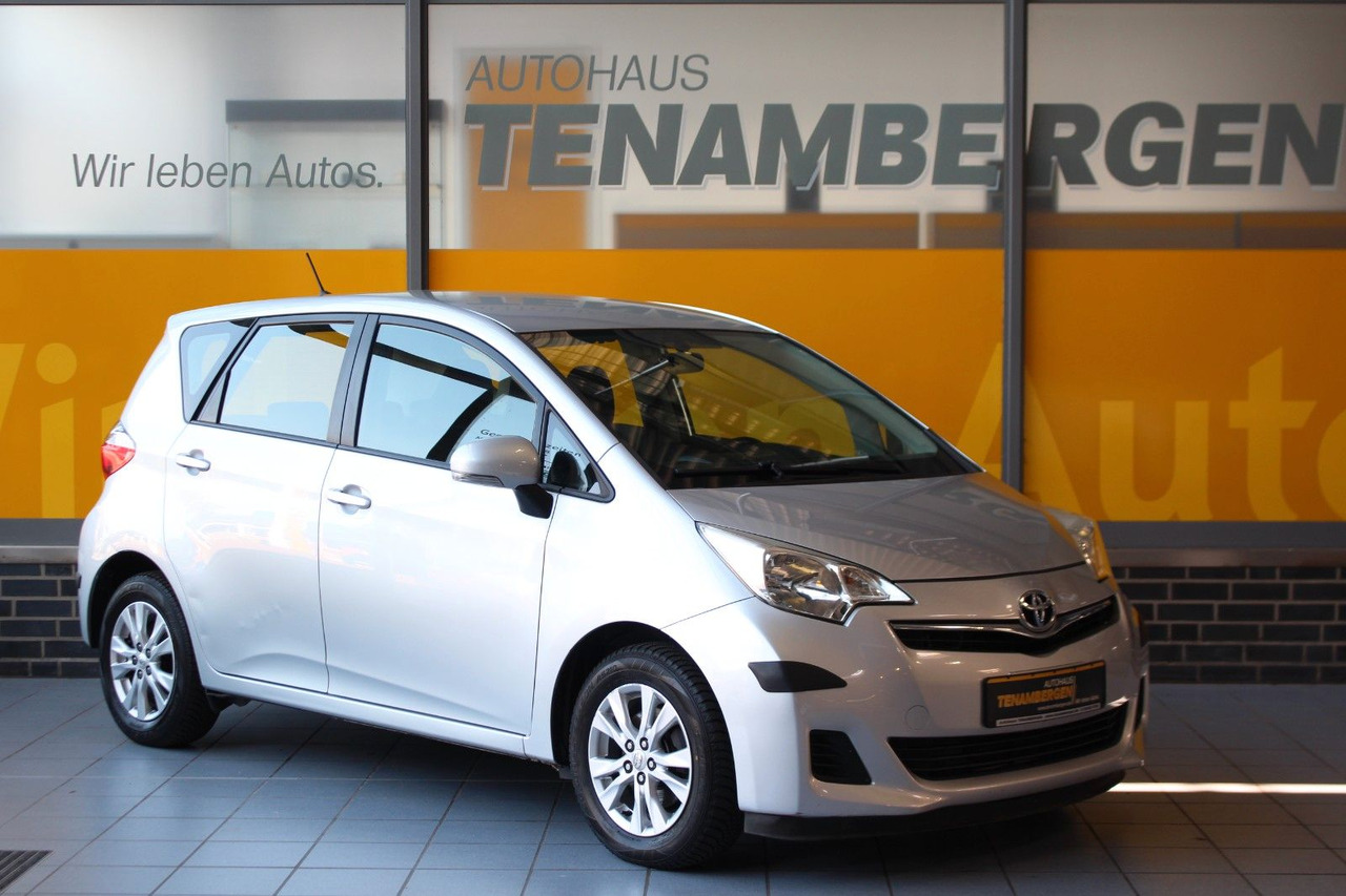 Toyota Verso-S Life Klima ZV Allwetter Kamera AHK - Mikrobus: obrázok 1 Toyota Verso-S Life Klima ZV Allwetter Kamera AHK - Mikrobus: obrázok 1