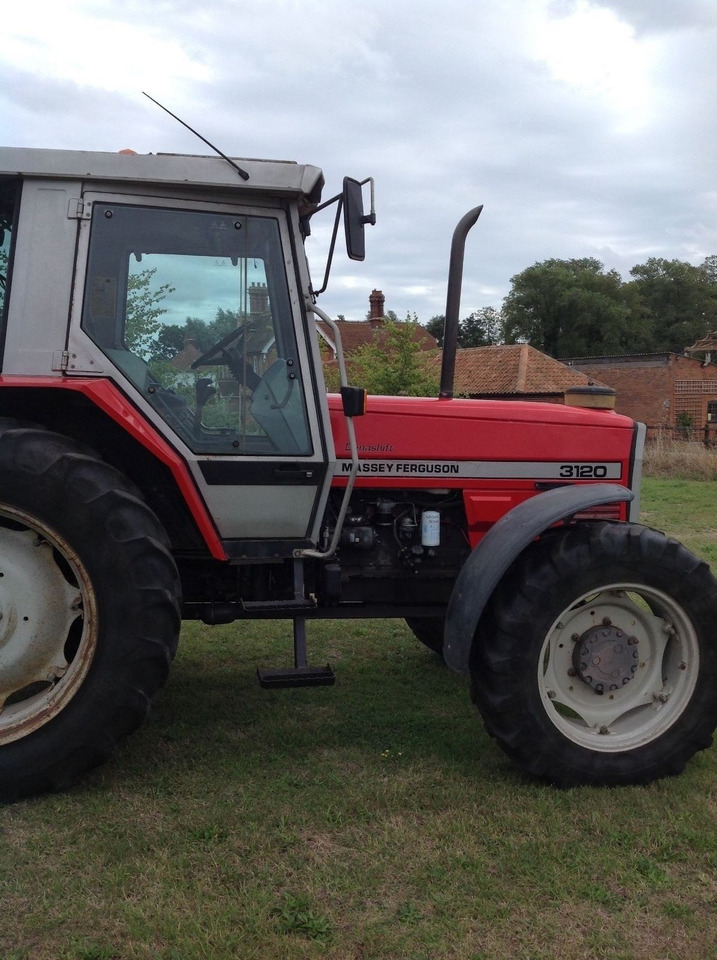 Massey Ferguson 3120 - Traktor: obrázok 3 Massey Ferguson 3120 - Traktor: obrázok 3