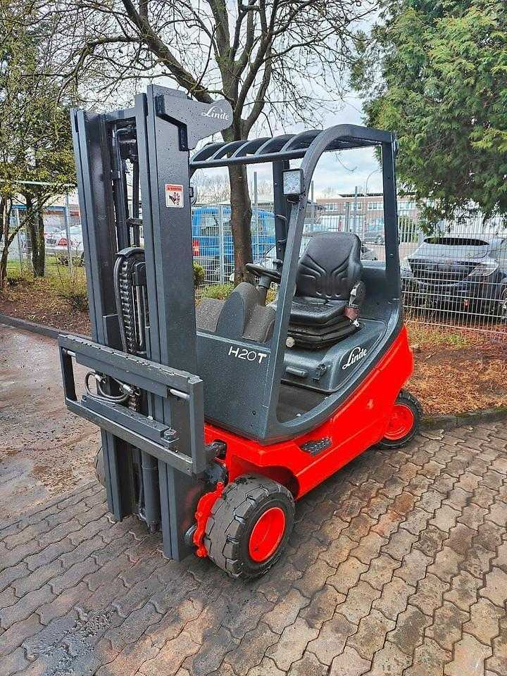 Linde H20T-03 - Plynový vysokozdvižný vozík: obrázok 1 Linde H20T-03 - Plynový vysokozdvižný vozík: obrázok 1