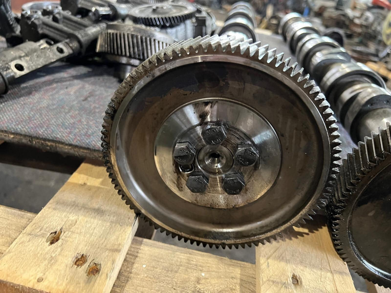 Scania RH - Vačkový hriadeľ: obrázok 2 Scania RH - Vačkový hriadeľ: obrázok 2