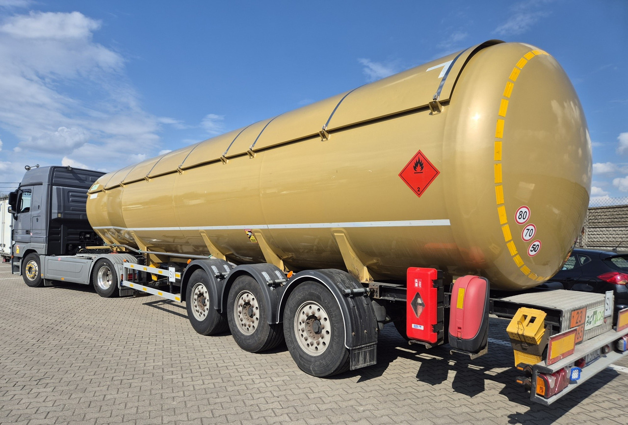 BC-LDS NCG-50 /LPG/ GPL/ PROPANE/ Mercedes axels - Cisternový náves: obrázok 1 BC-LDS NCG-50 /LPG/ GPL/ PROPANE/ Mercedes axels - Cisternový náves: obrázok 1