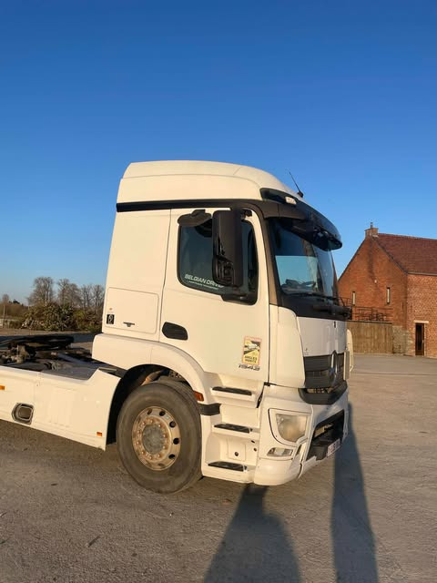 Mercedes-beenz actros - Ťahač: obrázok 2 Mercedes-beenz actros - Ťahač: obrázok 2