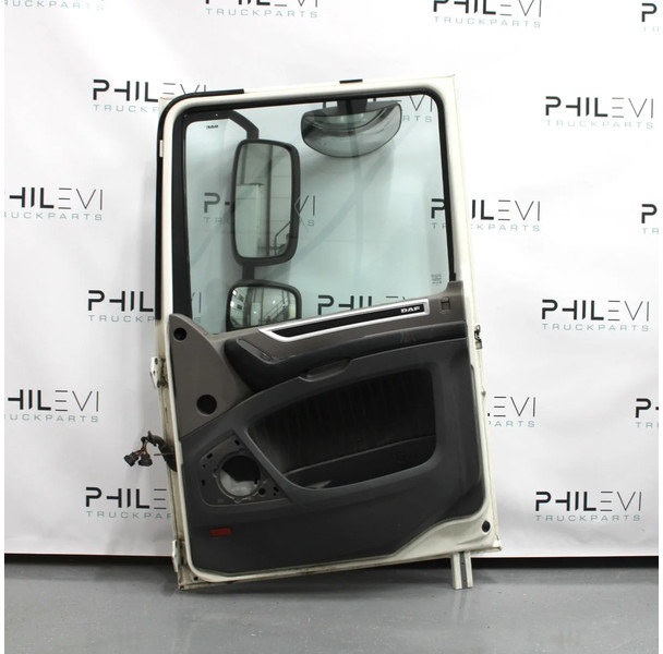 DAF XF106 Deur Rechts 1881863 - Dvere a diely pre Nákladné auto: obrázok 2 DAF XF106 Deur Rechts 1881863 - Dvere a diely pre Nákladné auto: obrázok 2