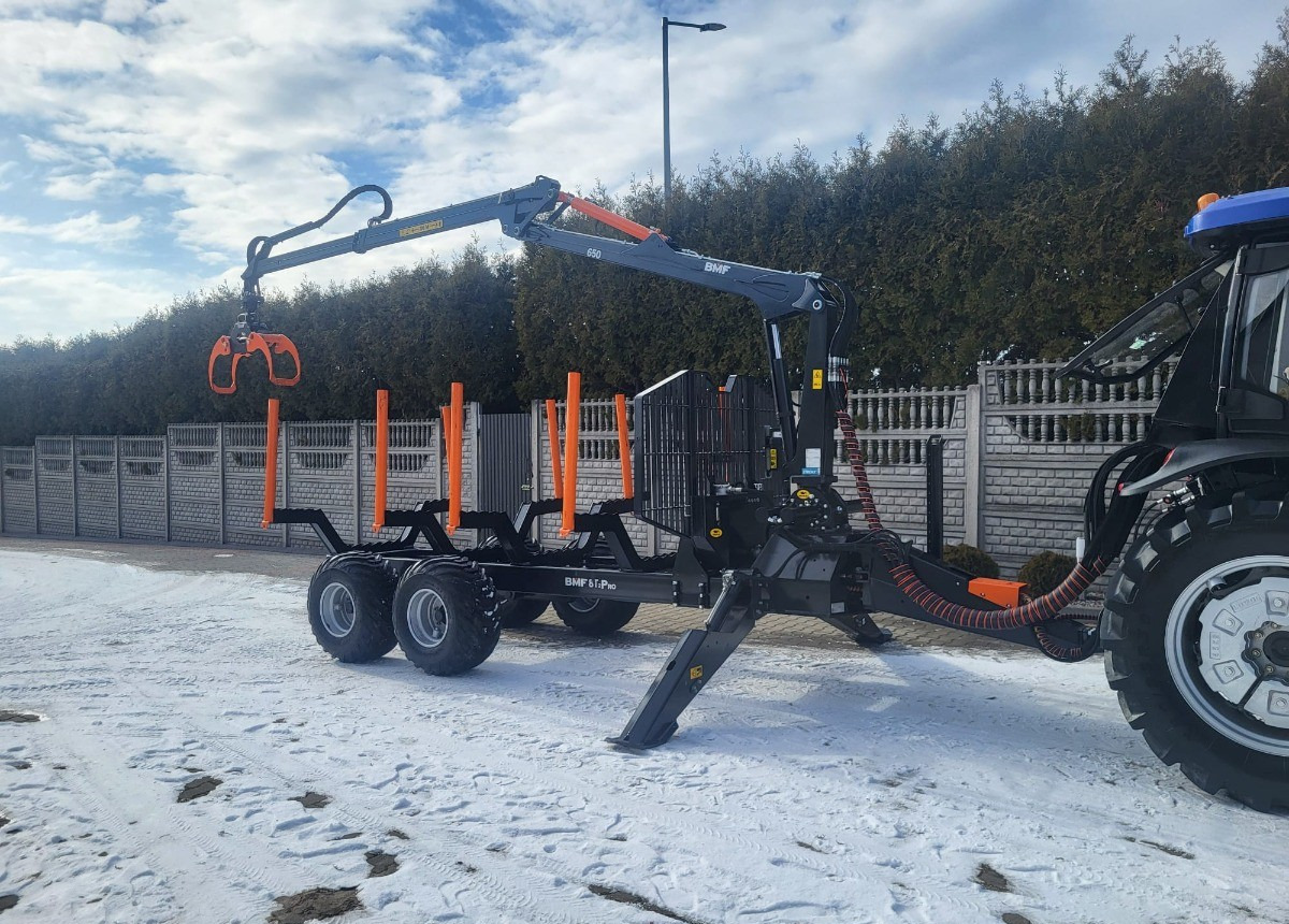 Nový Traktor LOVOL M754 + Przyczepa BMF 8T2Pro: obrázok 7