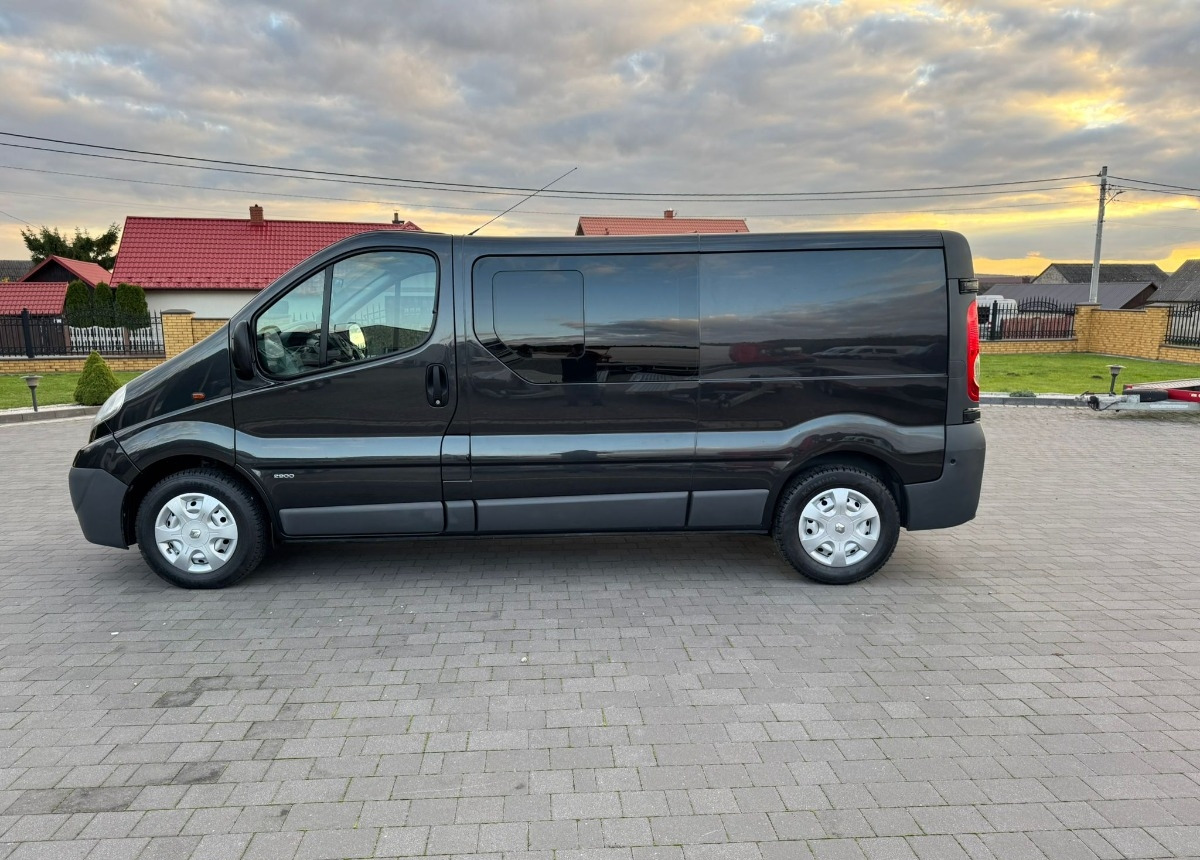 Opel Vivaro Doka Long 2.5 150 ps. L2 H1 - Dodávkа s dvojitou kabínou: obrázok 2 Opel Vivaro Doka Long 2.5 150 ps. L2 H1 - Dodávkа s dvojitou kabínou: obrázok 2