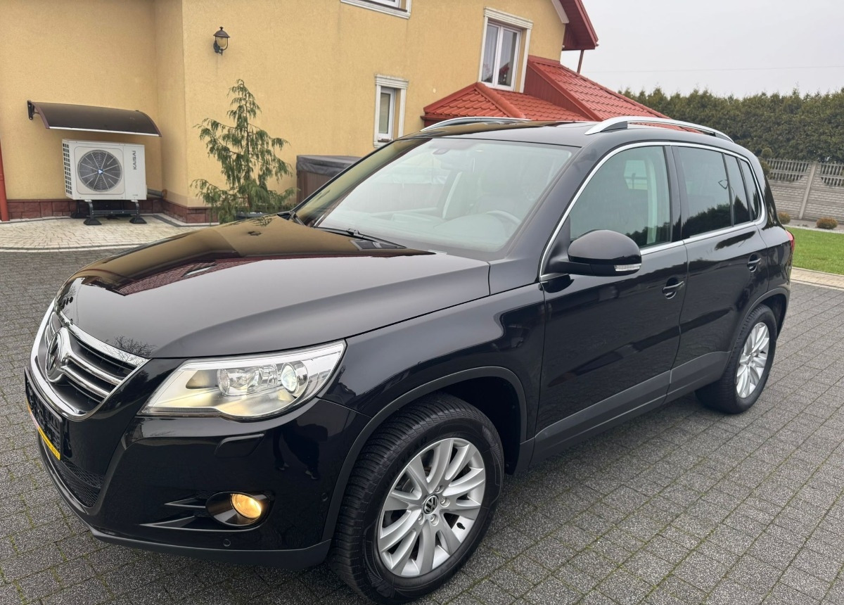 SUV Volkswagen Tiguan Auto z Niemiec 69 tys. przeb. 4-montion-Sport- DSG Stan jak Nowy: obrázok 8 SUV Volkswagen Tiguan Auto z Niemiec 69 tys. przeb. 4-montion-Sport- DSG Stan jak Nowy: obrázok 8