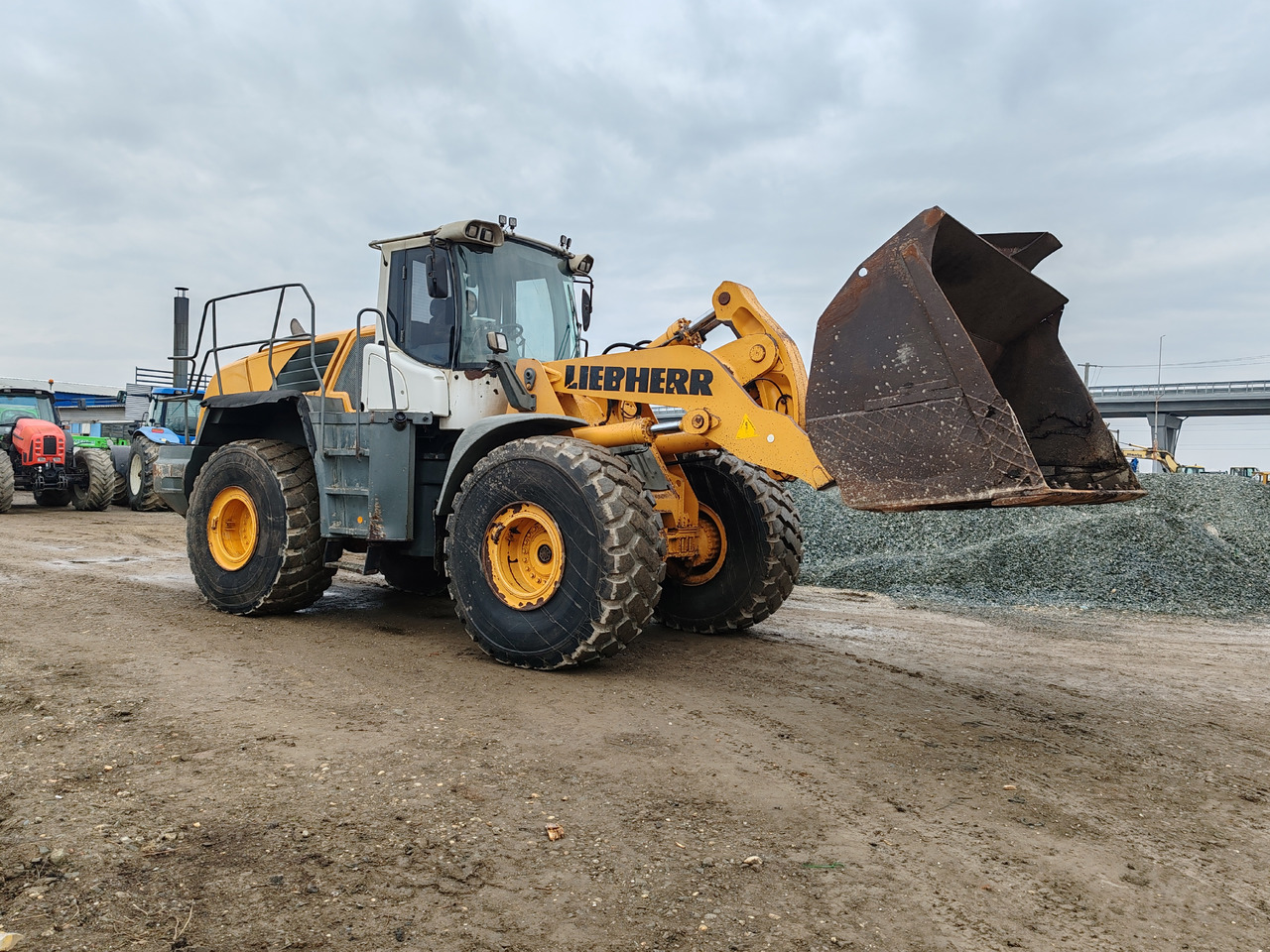 Liebherr L576 2plus2 - Kolesový nakladač: obrázok 1 Liebherr L576 2plus2 - Kolesový nakladač: obrázok 1