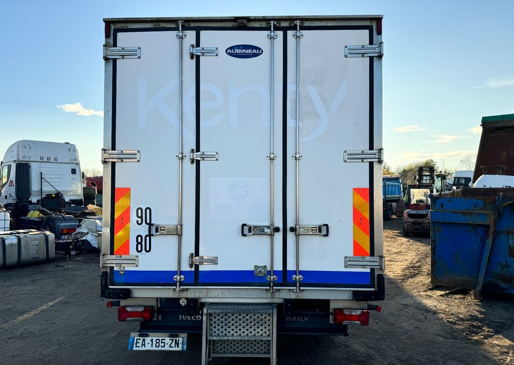 Iveco 70-170 - Chladirenské nákladné vozidlo: obrázok 4 Iveco 70-170 - Chladirenské nákladné vozidlo: obrázok 4