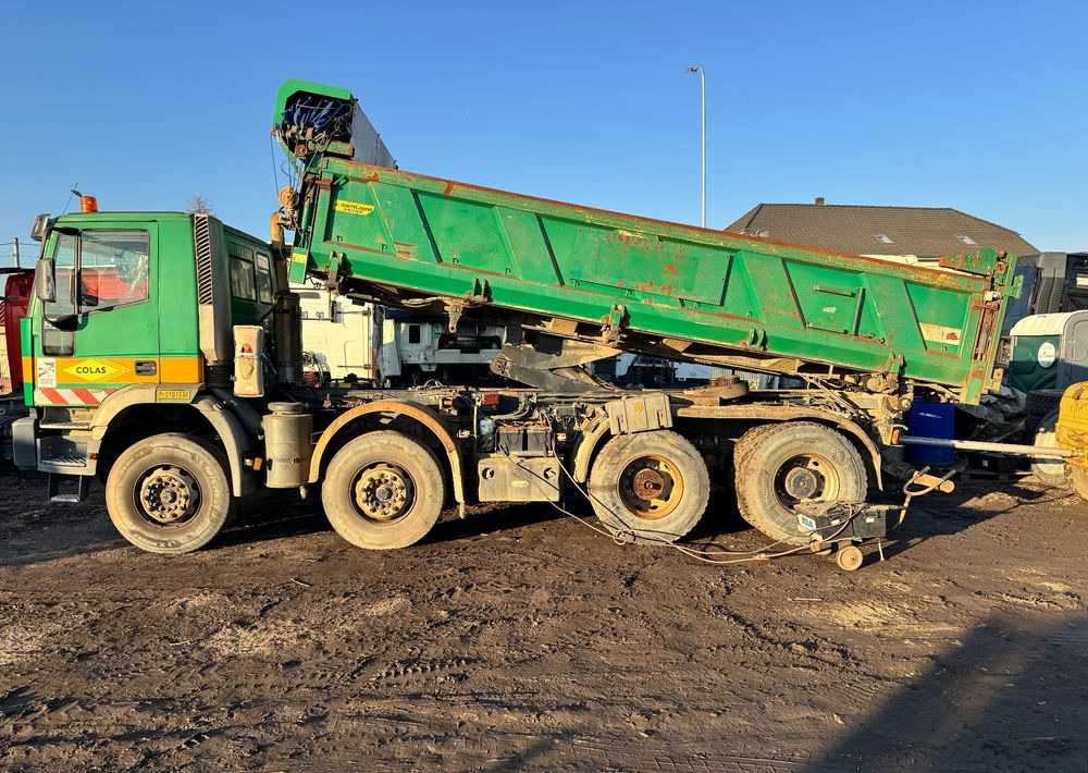 Iveco EuroTrakker - Sklápač: obrázok 3 Iveco EuroTrakker - Sklápač: obrázok 3