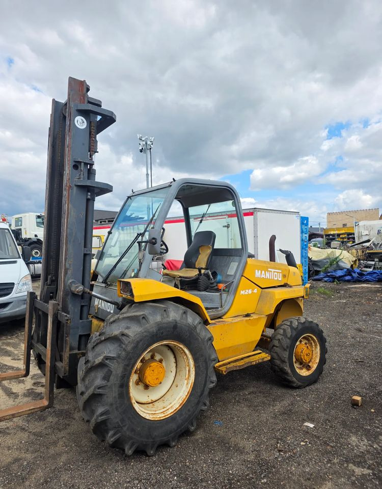 Manitou M26.4 Terenowy 4x4 5,5m - Terénny vozík: obrázok 3 Manitou M26.4 Terenowy 4x4 5,5m - Terénny vozík: obrázok 3