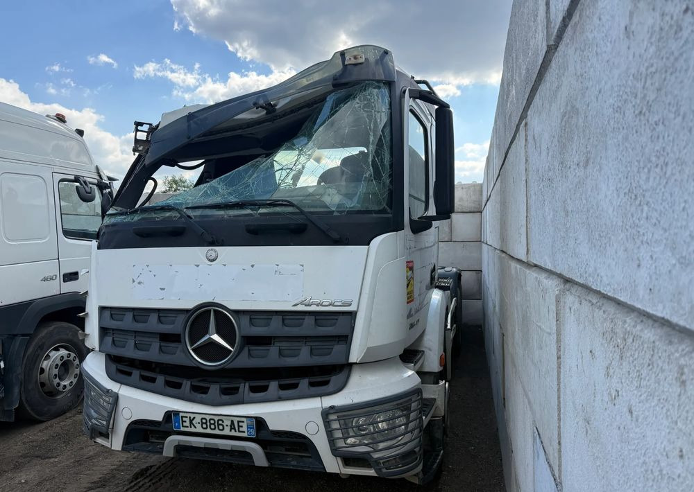 Mercedes-Benz Arocs 2640 - Hákový nosič kontajnerov: obrázok 1 Mercedes-Benz Arocs 2640 - Hákový nosič kontajnerov: obrázok 1
