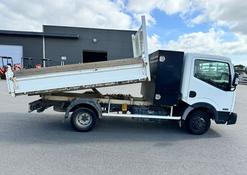 Nissan NT400 - Sklápač: obrázok 5 Nissan NT400 - Sklápač: obrázok 5
