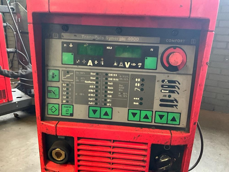 Fronius TransPulse Synergic 4000 - Kovoobrábací stroj: obrázok 5 Fronius TransPulse Synergic 4000 - Kovoobrábací stroj: obrázok 5