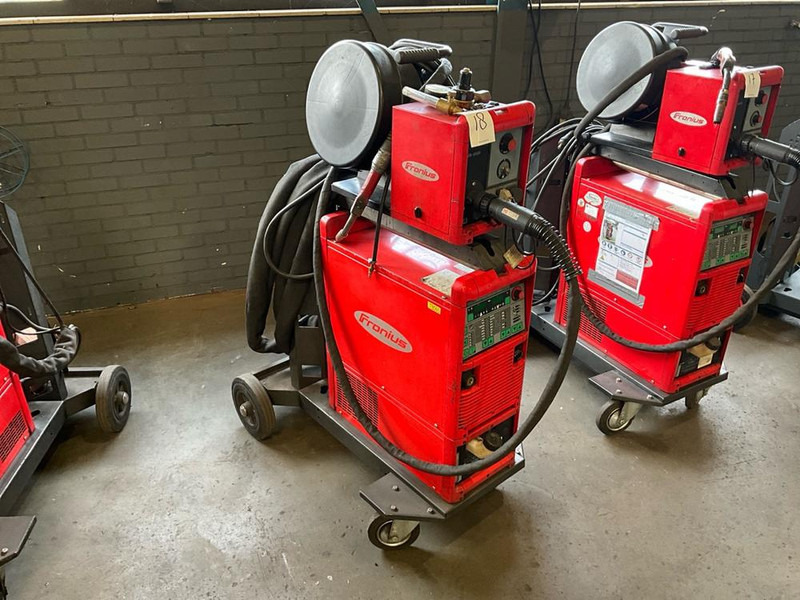 Fronius TransPulse Synergic 4000 - Kovoobrábací stroj: obrázok 2 Fronius TransPulse Synergic 4000 - Kovoobrábací stroj: obrázok 2