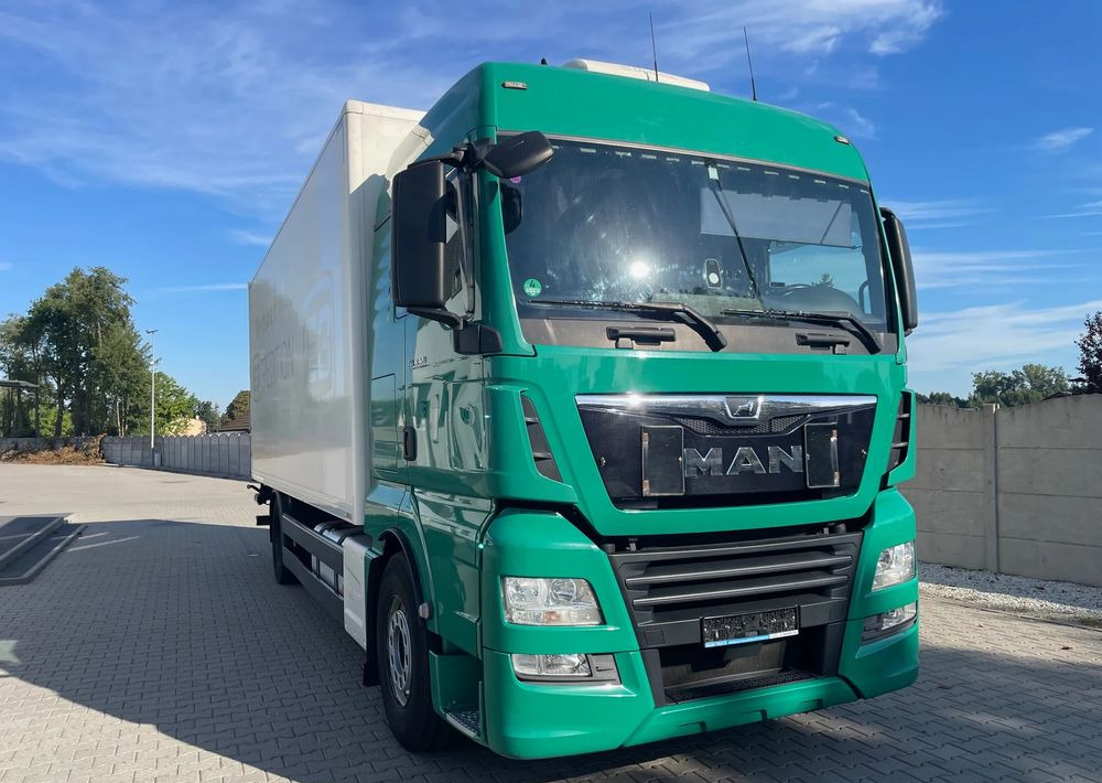MAN TGX 18.420/ KONTENER 7,2m - Skříňový nákladní auto: obrázok 3 MAN TGX 18.420/ KONTENER 7,2m - Skříňový nákladní auto: obrázok 3
