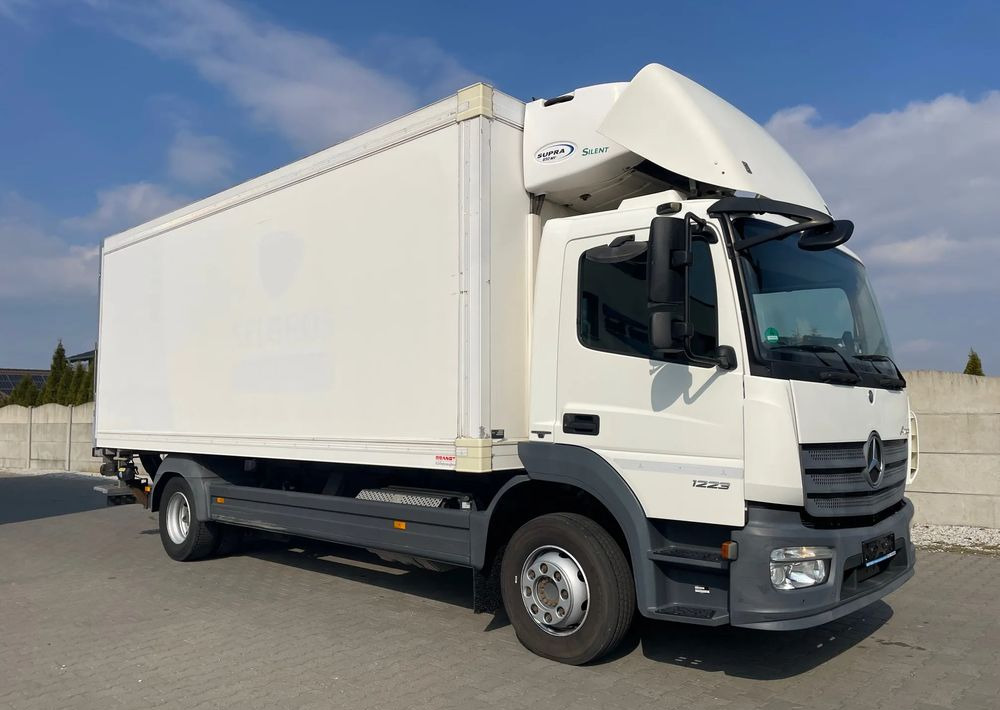 Mercedes-Benz ATEGO 1223/ CHŁODNIA/ 15 PALET - Chladirenské nákladné vozidlo: obrázok 4 Mercedes-Benz ATEGO 1223/ CHŁODNIA/ 15 PALET - Chladirenské nákladné vozidlo: obrázok 4