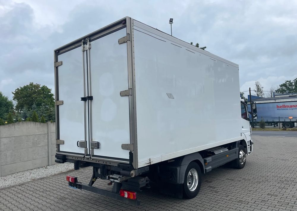 Mercedes-Benz ATEGO 1227 CHŁODNIA HAKOWA / HAKÓWKA - Chladirenské nákladné vozidlo: obrázok 5 Mercedes-Benz ATEGO 1227 CHŁODNIA HAKOWA / HAKÓWKA - Chladirenské nákladné vozidlo: obrázok 5