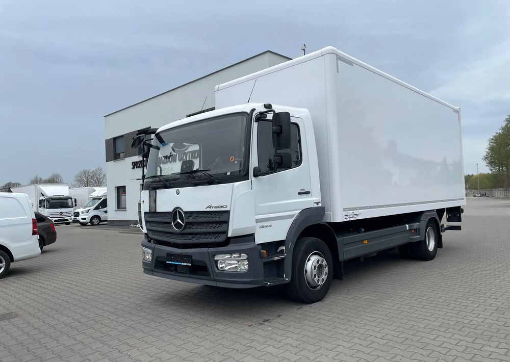 Mercedes-Benz ATEGO 1324, 15 EUROPALET, ŁADOWNOŚĆ 7,5 T - Skříňový nákladní auto: obrázok 1 Mercedes-Benz ATEGO 1324, 15 EUROPALET, ŁADOWNOŚĆ 7,5 T - Skříňový nákladní auto: obrázok 1