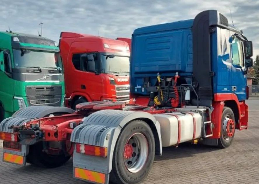 Mercedes-Benz ACTROS 1844 MP3 Przebieg 372 tyś km! , ADR, EX/II - EX/III - FL - AT - OX - Ťahač: obrázok 3 Mercedes-Benz ACTROS 1844 MP3 Przebieg 372 tyś km! , ADR, EX/II - EX/III - FL - AT - OX - Ťahač: obrázok 3