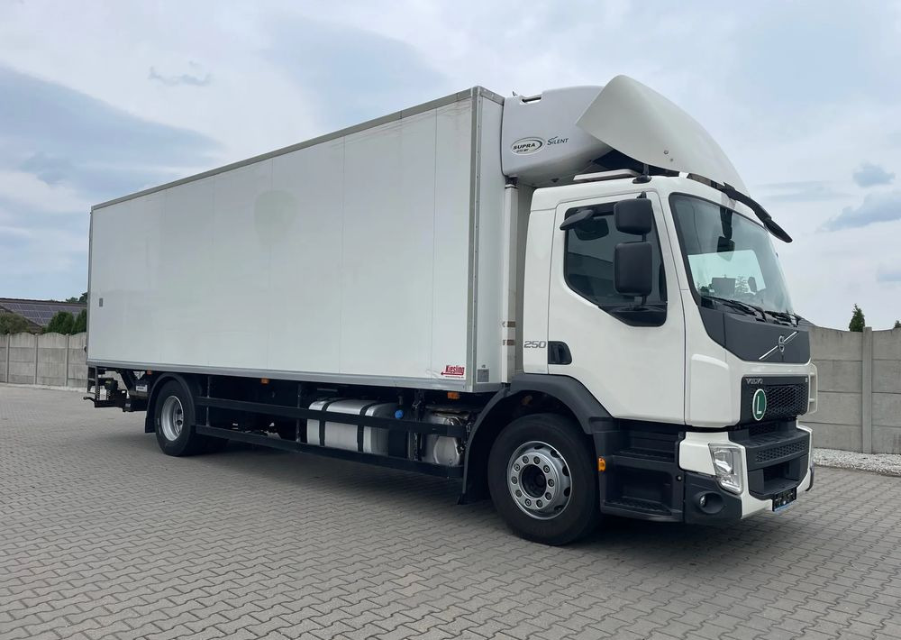 Volvo FE 18.250 Chłodnia! EURO 6! - Chladirenské nákladné vozidlo: obrázok 4 Volvo FE 18.250 Chłodnia! EURO 6! - Chladirenské nákladné vozidlo: obrázok 4