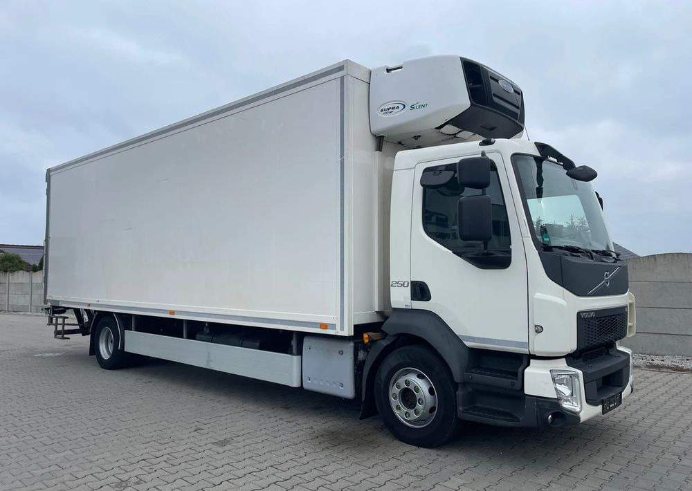 Volvo FL 16.250 CHŁODNIA - Chladirenské nákladné vozidlo: obrázok 4 Volvo FL 16.250 CHŁODNIA - Chladirenské nákladné vozidlo: obrázok 4