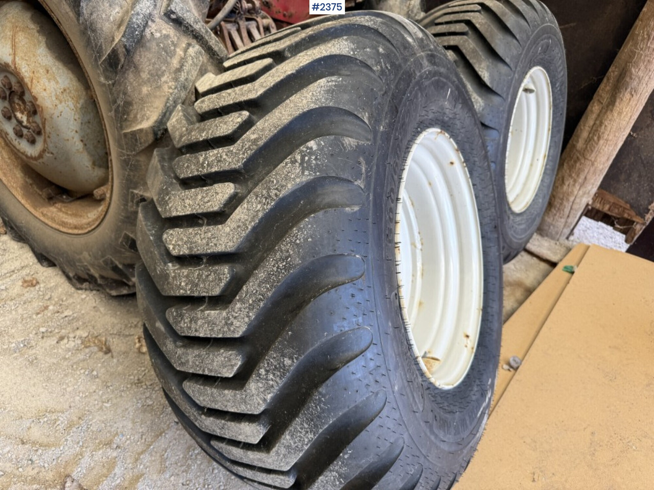 Alliance grass tires 500/60-22.5 - Pneumatiky a disky: obrázok 2 Alliance grass tires 500/60-22.5 - Pneumatiky a disky: obrázok 2