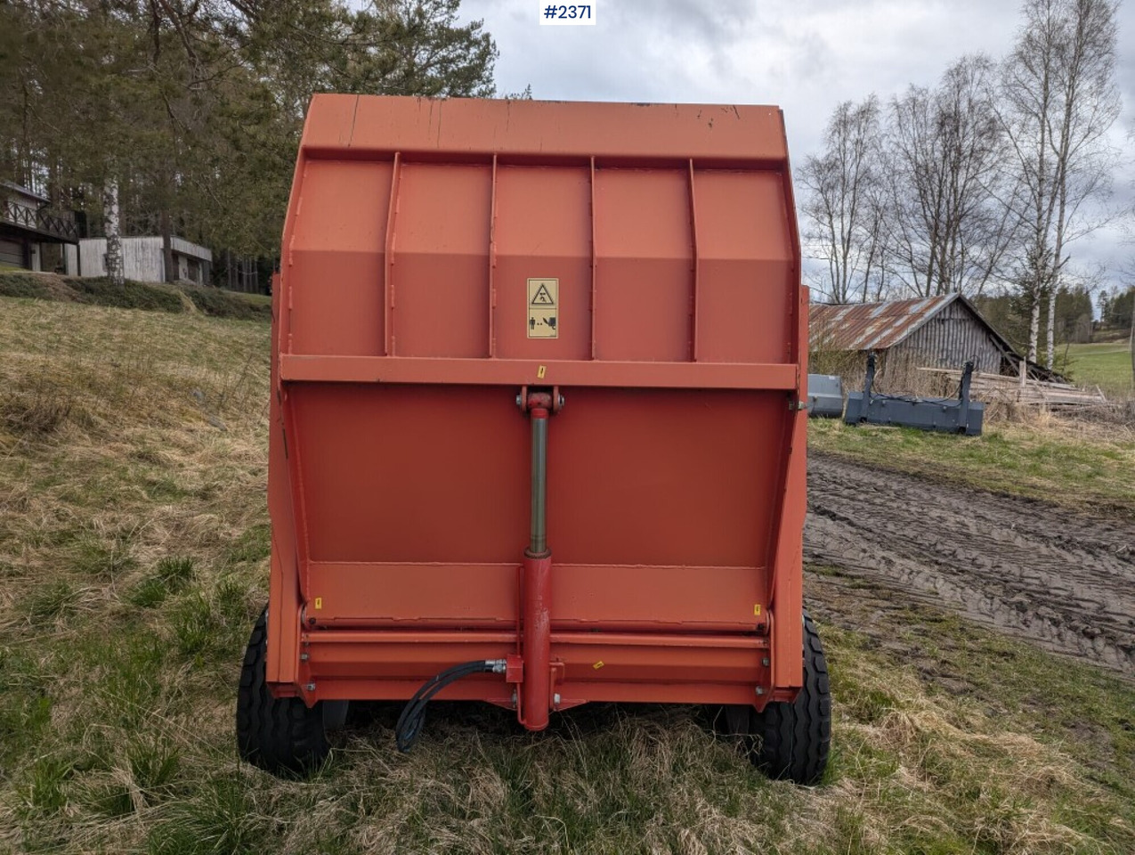 Bale cutter / Feed shredder Kverneland Taarup 853 - Stroje na zber krmovín: obrázok 5 Bale cutter / Feed shredder Kverneland Taarup 853 - Stroje na zber krmovín: obrázok 5