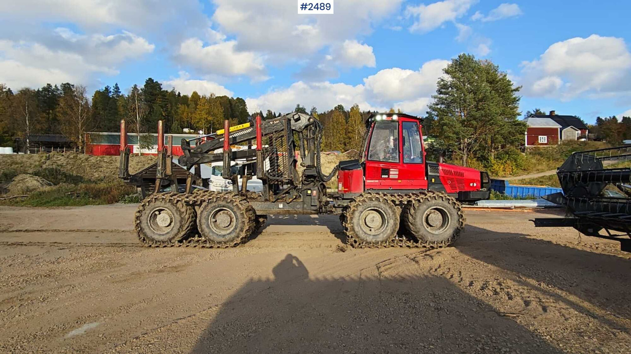Komatsu 895 Forwarder (VIDEO) - Vyvážečka: obrázok 4 Komatsu 895 Forwarder (VIDEO) - Vyvážečka: obrázok 4