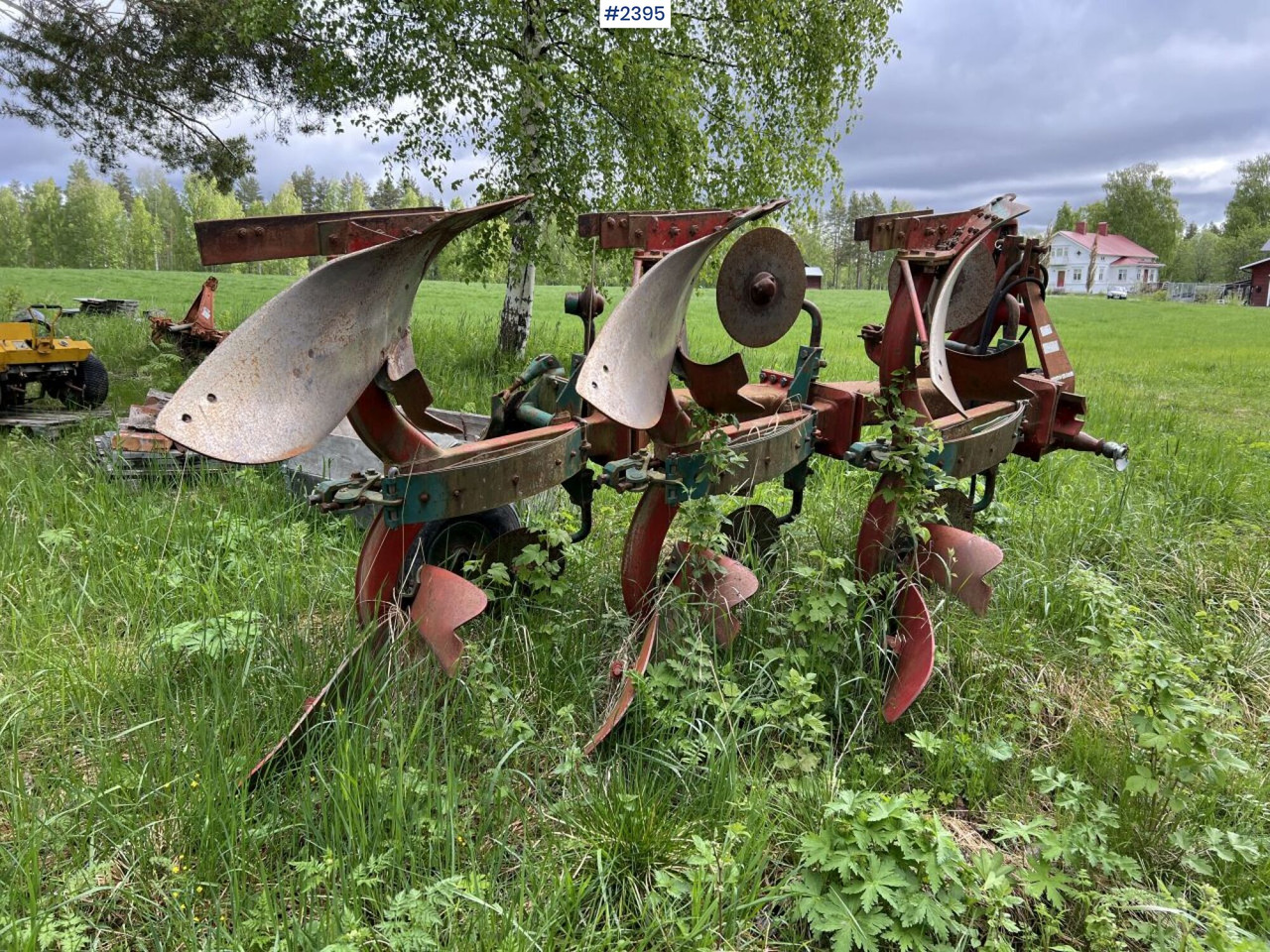 Kverneland 3-blade reversible plow - Stroj na obrábanie pôdy: obrázok 4 Kverneland 3-blade reversible plow - Stroj na obrábanie pôdy: obrázok 4