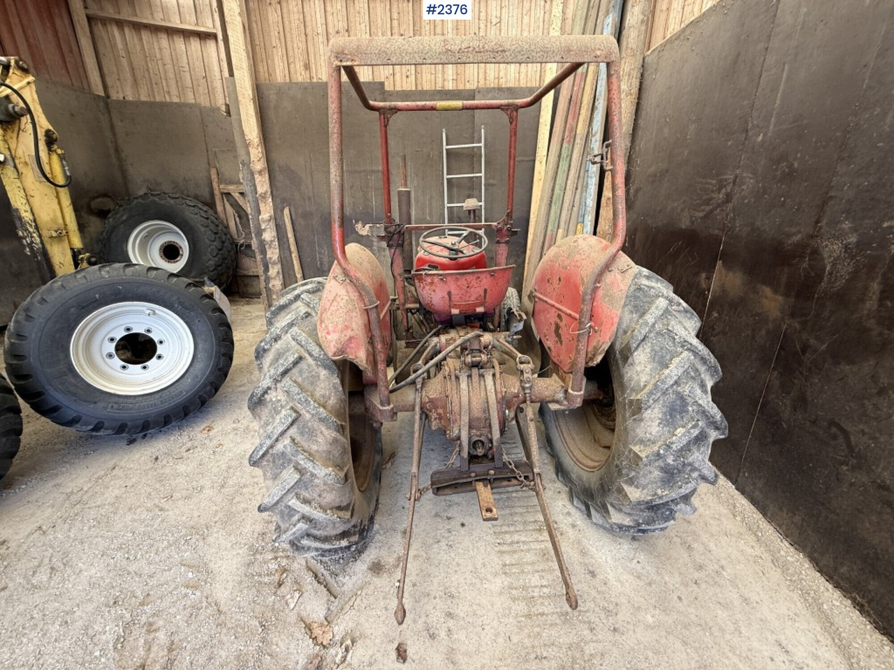 Massey Ferguson Special 35X - Traktor: obrázok 4 Massey Ferguson Special 35X - Traktor: obrázok 4