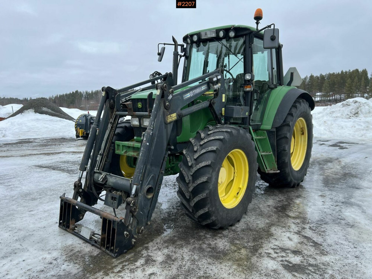 Tractor JOHN DEERE 6420S - Traktor: obrázok 1 Tractor JOHN DEERE 6420S - Traktor: obrázok 1