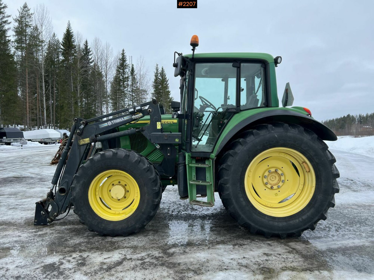 Tractor JOHN DEERE 6420S - Traktor: obrázok 3 Tractor JOHN DEERE 6420S - Traktor: obrázok 3
