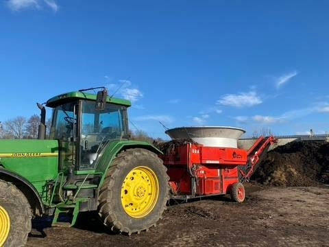 Bizon B-1030 Kompost Schredder Biomasse Mist Compost shr - Drvič slamy: obrázok 2 Bizon B-1030 Kompost Schredder Biomasse Mist Compost shr - Drvič slamy: obrázok 2