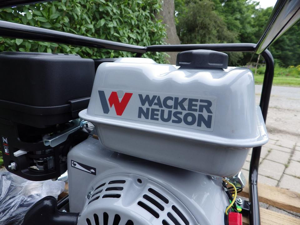 ORIGINAL Wacker Neuson Wasserpumpe MCP2 mit Benzinmotor - Čerpadlo na vodu: obrázok 2 ORIGINAL Wacker Neuson Wasserpumpe MCP2 mit Benzinmotor - Čerpadlo na vodu: obrázok 2