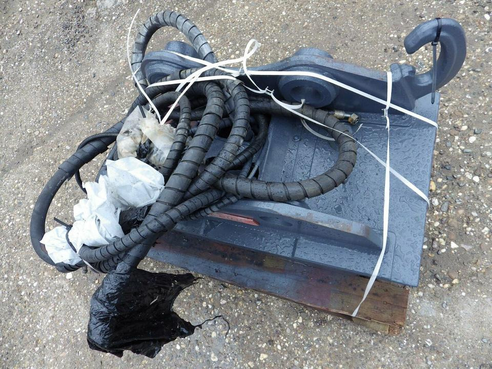 OilQuick OQ80 Schnellwechsler SWE (netto 5000,00 Euro) - Rýchloupínacia zariadenia: obrázok 4 OilQuick OQ80 Schnellwechsler SWE (netto 5000,00 Euro) - Rýchloupínacia zariadenia: obrázok 4