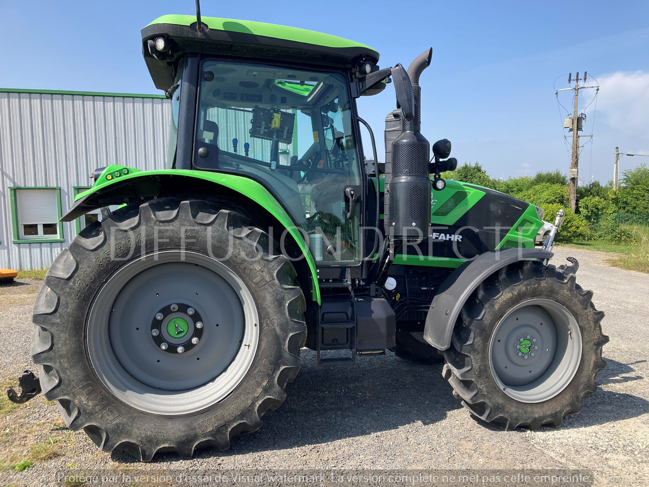 DEUTZ-FAHR TRACTEUR AGRICOLE 6125 C RV SHIFT - Traktor: obrázok 2 DEUTZ-FAHR TRACTEUR AGRICOLE 6125 C RV SHIFT - Traktor: obrázok 2