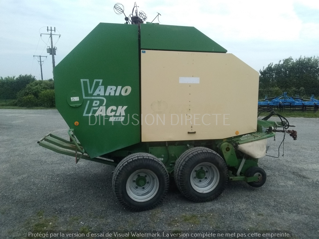 KRONE PRESSE A BALLES RONDES VARIO 1800 PACK - Lis na okrúhle balíky: obrázok 4 KRONE PRESSE A BALLES RONDES VARIO 1800 PACK - Lis na okrúhle balíky: obrázok 4